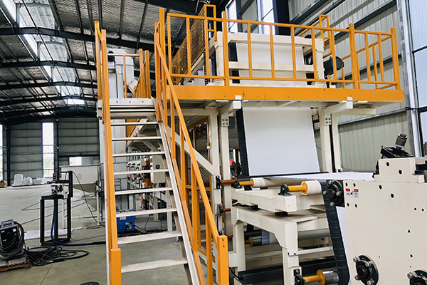 Der Produktionsliner der neuen Generation der Produkte der Penntech-Serie wurde angepasst und installiert